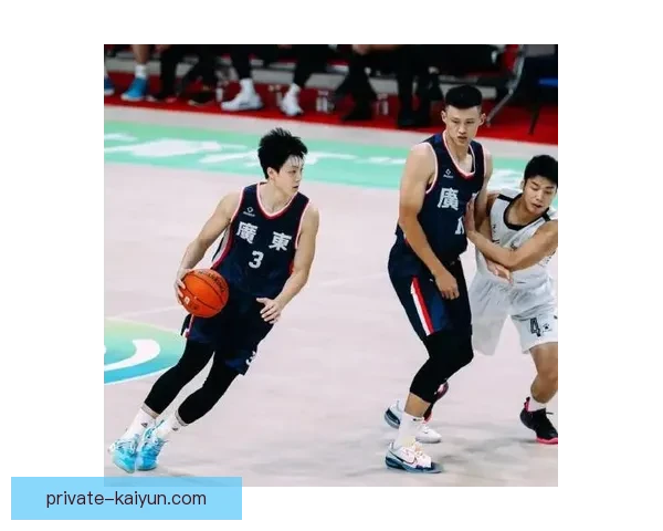 阿克关键表现助力球队争夺冠军，状态持续提升备受关注