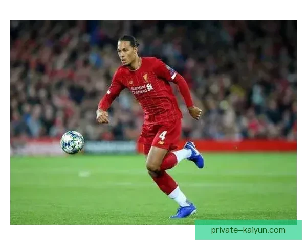 孔德中卫表现持续提升，成为球队防线的重要支柱